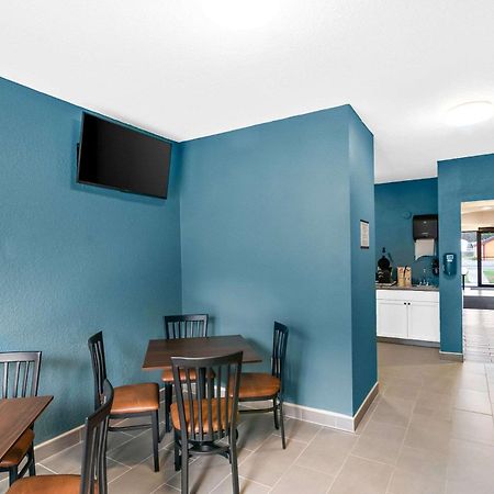 Quality Inn Queensbury Bagian luar foto