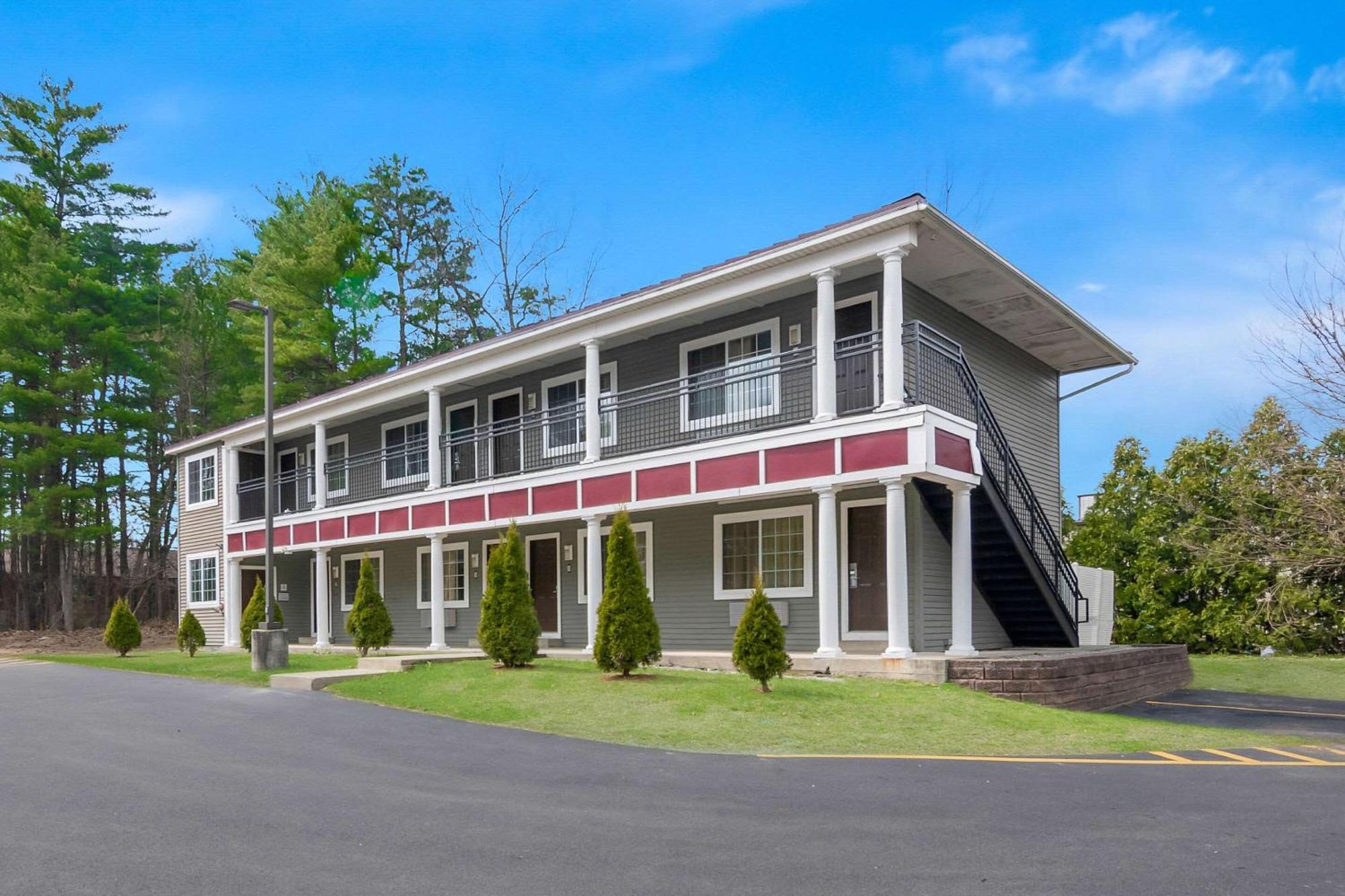 Quality Inn Queensbury Bagian luar foto